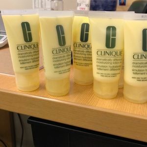 8 Clinique 1oz moisturizing lotion.
